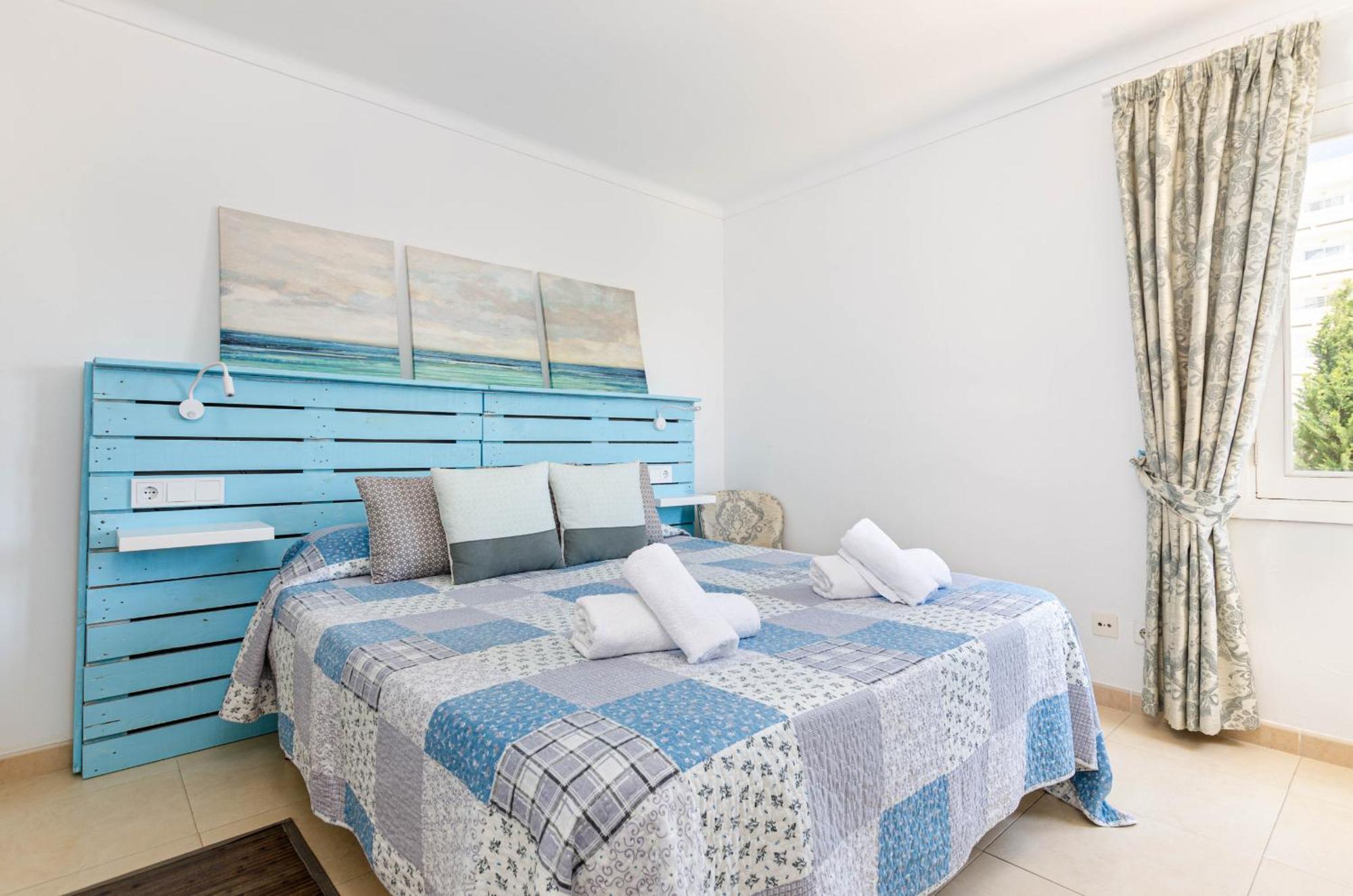 Yourhouse Reganyol Appartement *