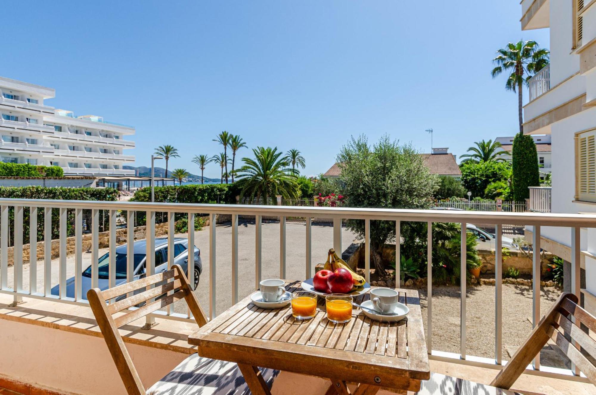 Yourhouse Reganyol Appartement *